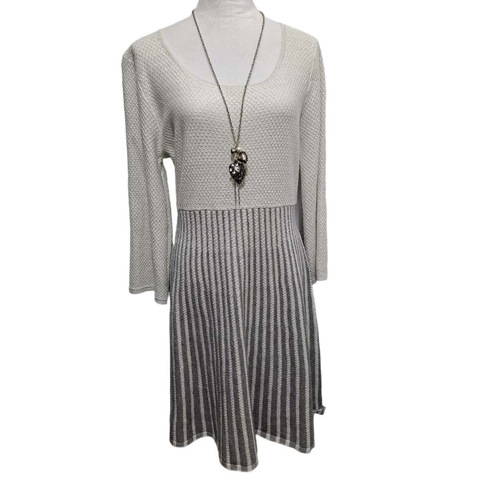 Ellen Tracy Knit Dress Sz Med Metallic A-line knee-length Silver White